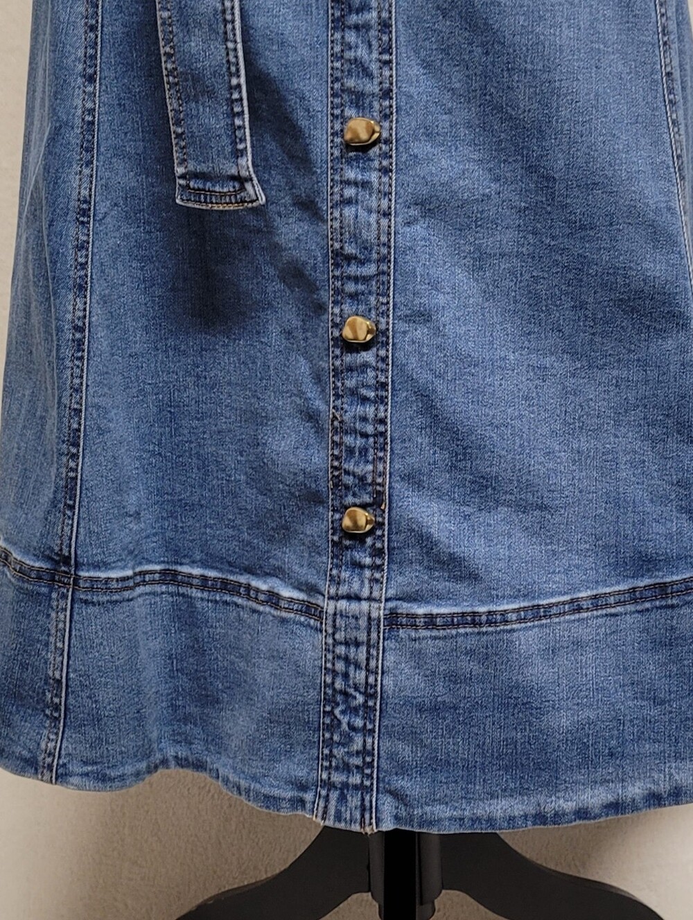 House of Harlow Stretchy Denim Belted Sweetheart Neck Fit & Flare Midi Dress 10 - Picture 5 of 13